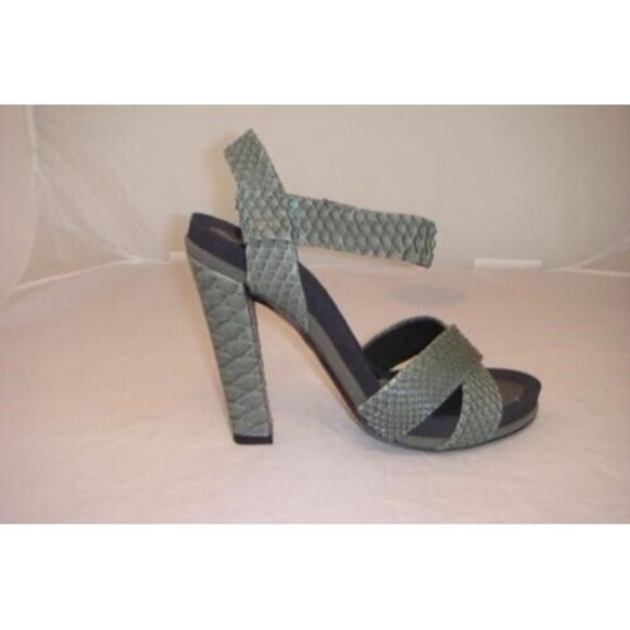 Chloe Python Snake Skin Heels Shoes Green  Size 38 EU 8 US New In Box - Picture 3 of 4